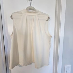 Ann Taylor Cream Sleeveless Shell Blouse Size Xl